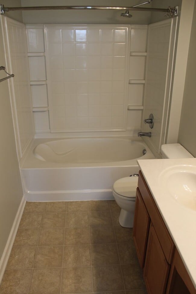 Building Photo - Cozy 3BR Ranch in Avon!