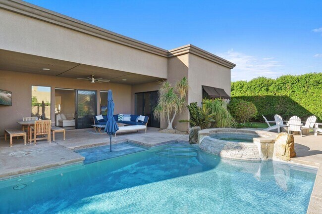 Building Photo - 51200 Calle Paloma