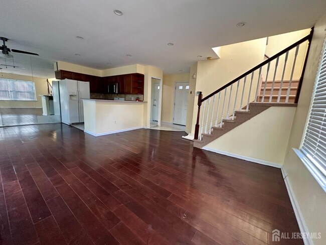 Building Photo - 435 Meade Ct