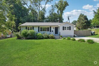 Building Photo - Charming 3BR House in Charlotte