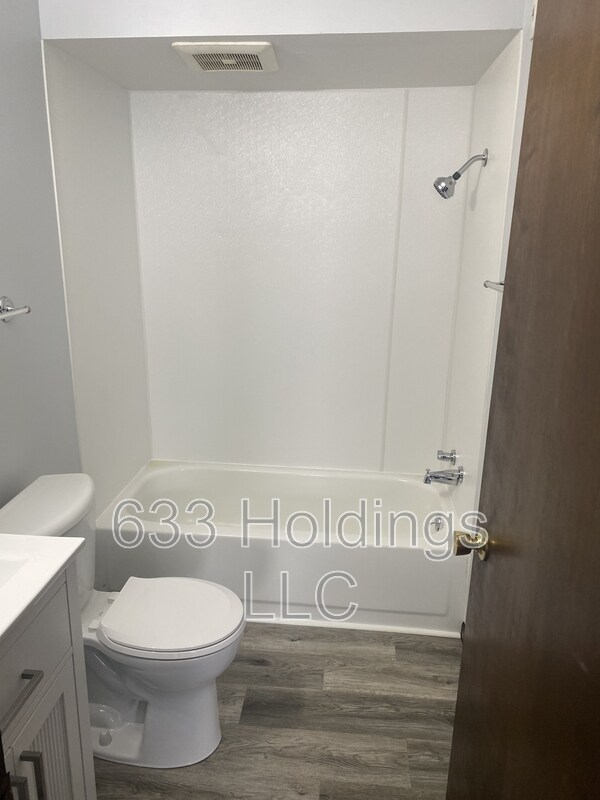 Building Photo - 139 Shadoway Dr