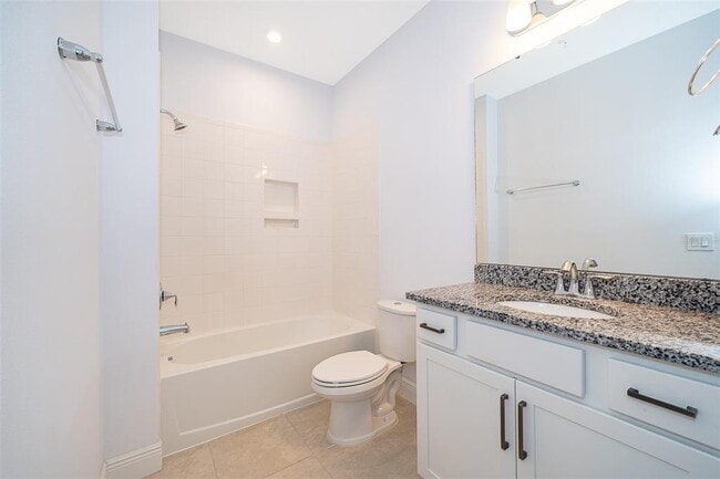 Building Photo - 7039 Nemours Pkwy