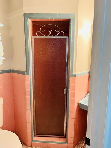 Building Photo - 8027 Rodney St