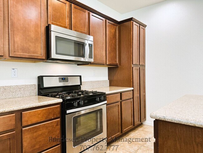 Building Photo - 1821 Woodsage Way