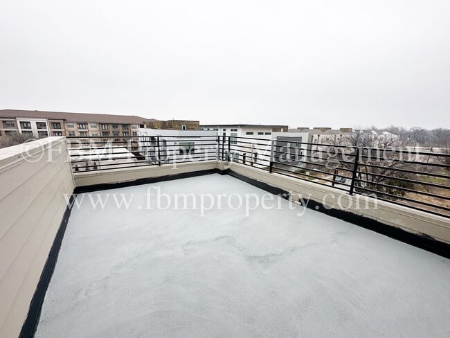 Building Photo - 2610 Kimsey Dr