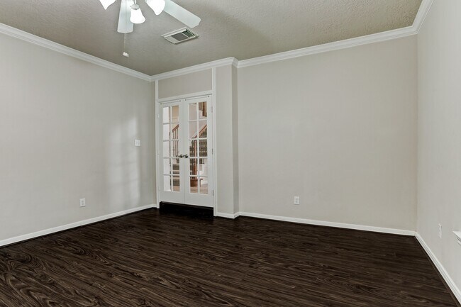 Building Photo - 2181 Brittany Colony Dr