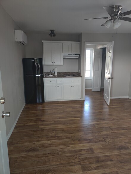 Living Space Entrance - 1210 Pecan Blvd