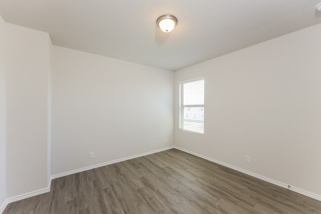 Building Photo - Somerset Trails - 9343 Green Flora Ct, San...