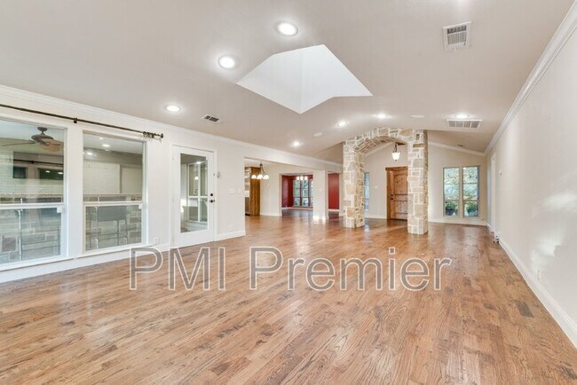 Building Photo - 14077 Brookridge Dr