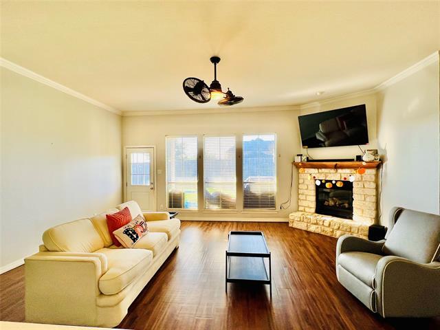 Building Photo - 9220 Edgemont Dr