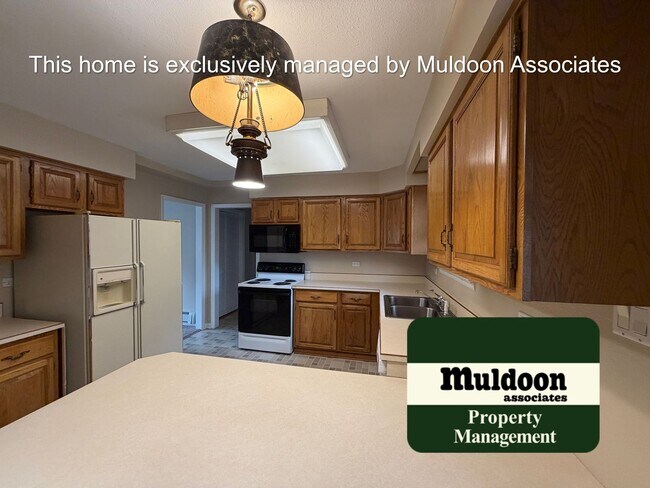 Building Photo - Wonderful ranch style home