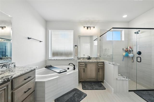 Building Photo - 1012 Emerald Trce Dr