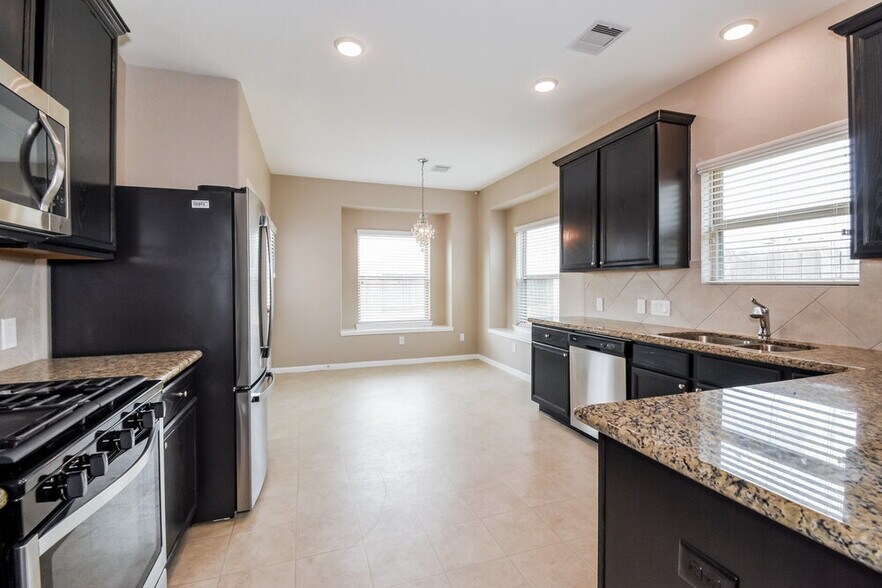 Building Photo - 5115 Misty Ln