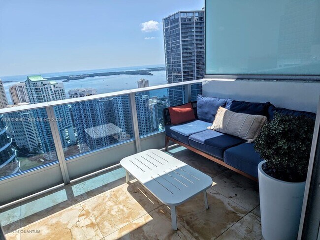 Building Photo - 200 Biscayne Blvd Way