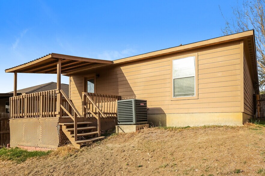 Building Photo - 5443 Chase Canyon