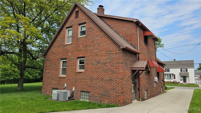 Building Photo - 237 Colton Ave