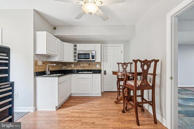 Building Photo - 602 Corsair Ct