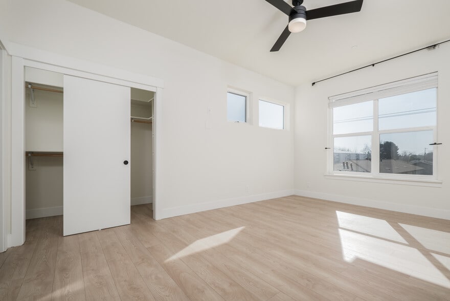 Building Photo - 2715 Tomato Alley