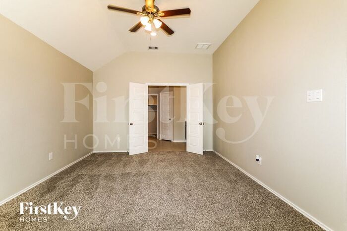 Building Photo - 334 Jewett Meadow Dr