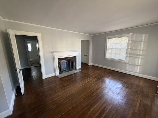 Building Photo - 1025 Druid Cir