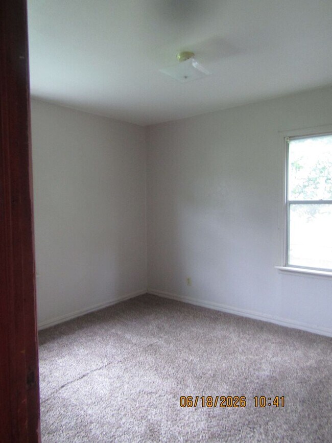 Building Photo - Charming 2-Bedroom Home in Northwest Lawton