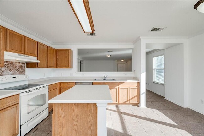 Building Photo - 13316 Thome Valley Dr