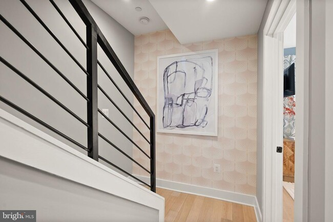 Building Photo - 1225 Park Rd NW