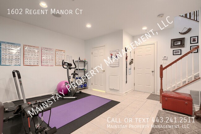 Building Photo - 1602 Regent Manor Ct