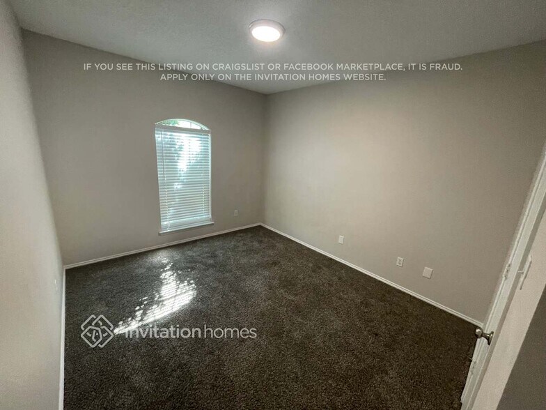 Building Photo - 343 McMurtry Dr