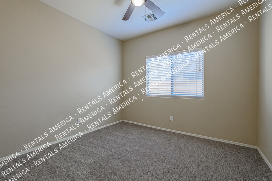 Building Photo - 201 W Kona Dr