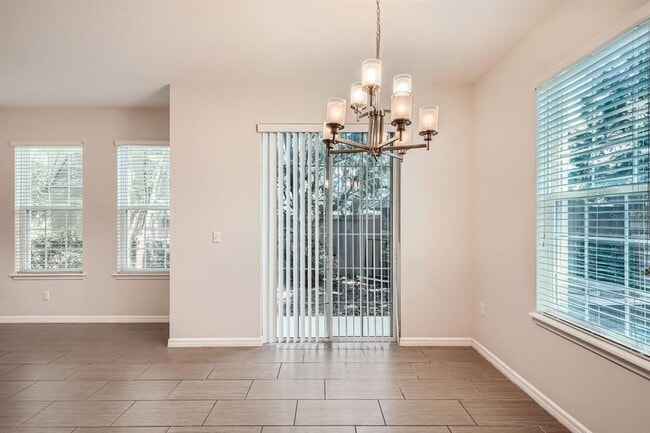 Building Photo - 7001 Interbay Blvd