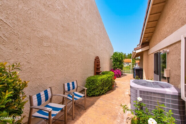 Building Photo - 2379 Leeward Cir