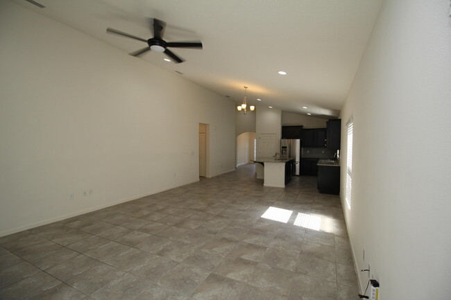 Building Photo - 4468 Alligator Flag Cir