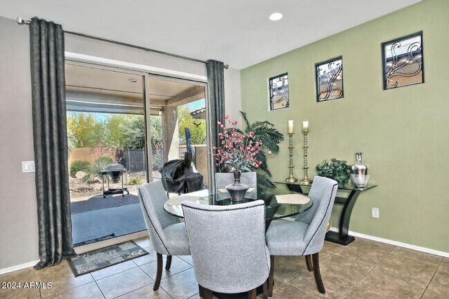 Building Photo - 4394 N Hummingbird Dr