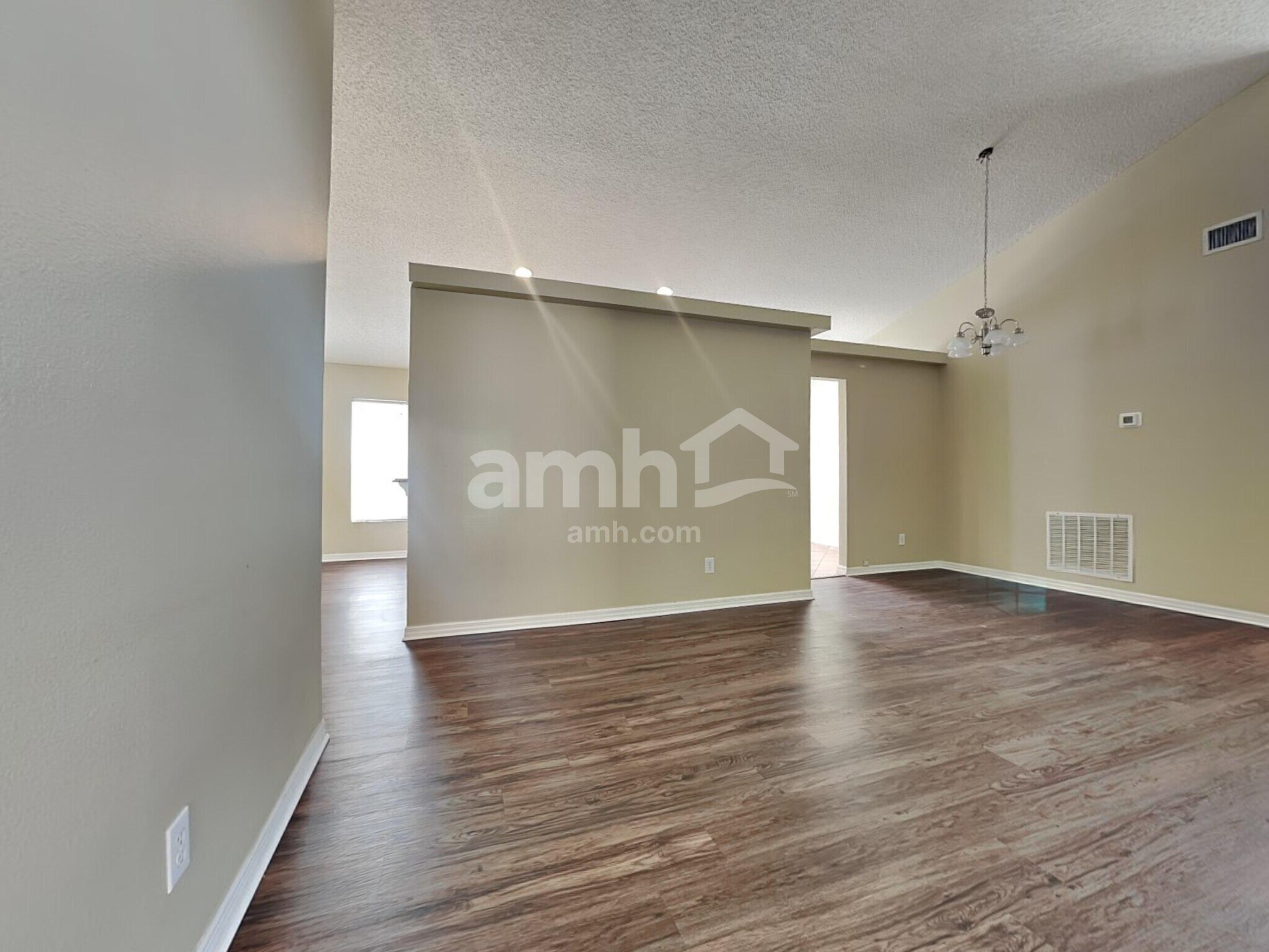 Building Photo - 5053 Foxcroft Ct