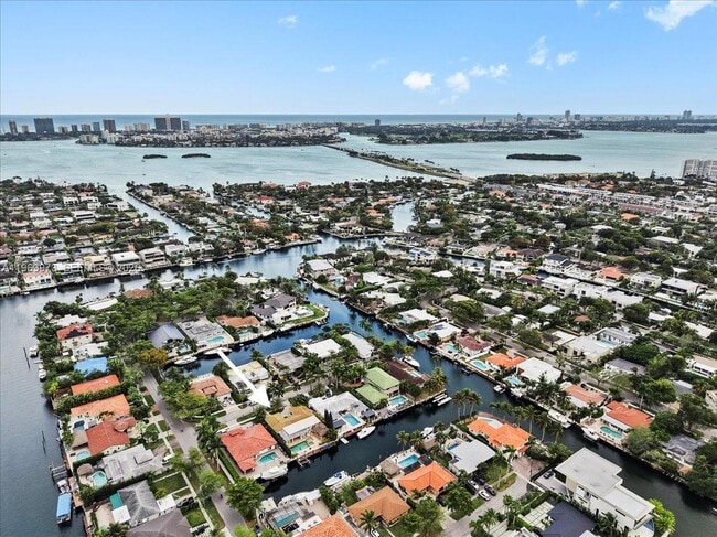 Building Photo - 12930 Oleander Rd