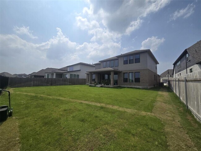 Building Photo - 124 Ribera Dr