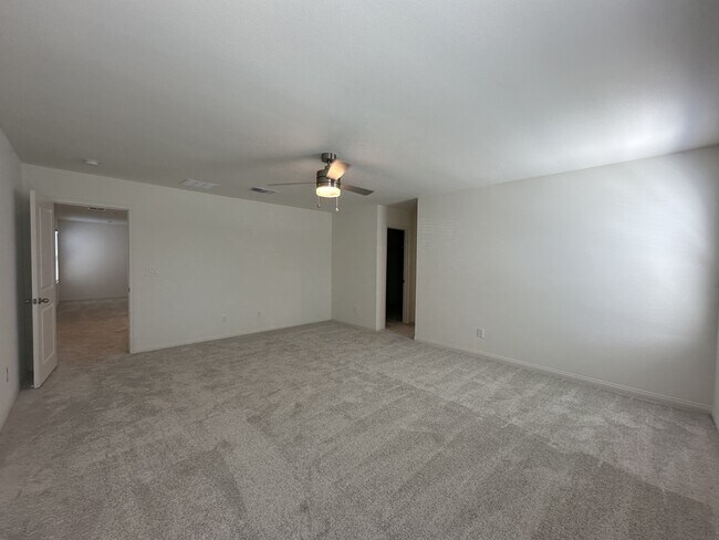 Building Photo - 6574 Tumoulin St