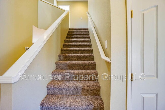 Building Photo - 2515 SE 173rd Pl