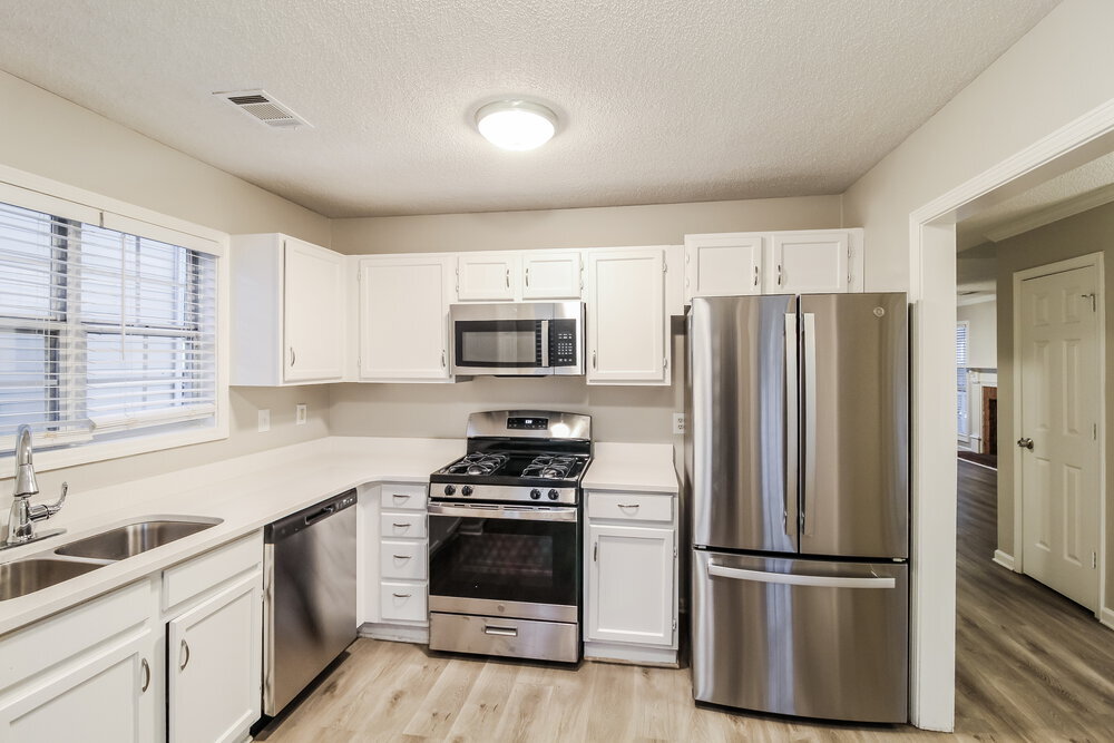 Building Photo - 839 Ashley Ln