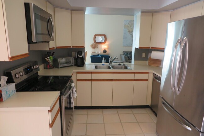 Building Photo - 7884 Seville Pl