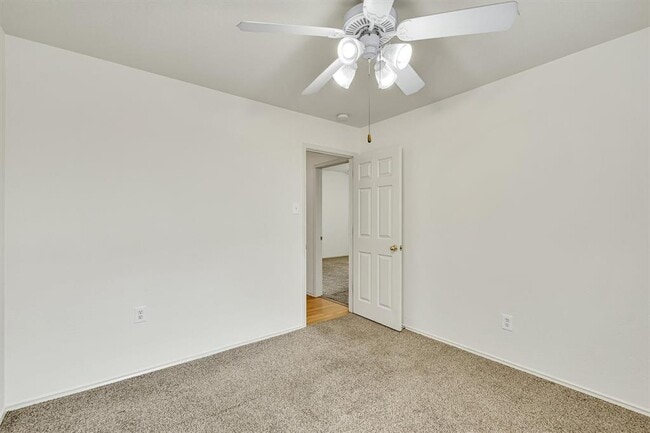 Building Photo - 17405 Bottle Springs Ln