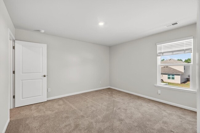 Building Photo - 185 Carolina Grv Blvd