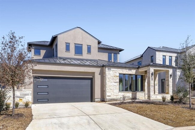 Building Photo - 9 Denbury Glen