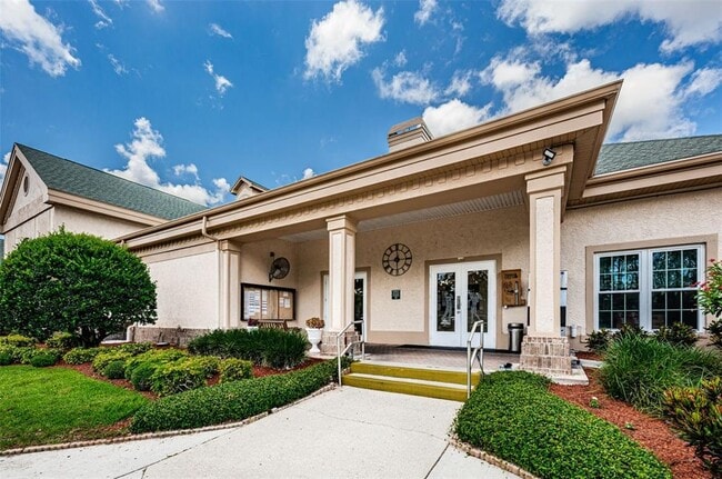 Building Photo - 6240 Fairskies Dr