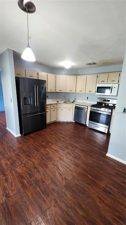 Building Photo - 7712 Simon Ridge Ct