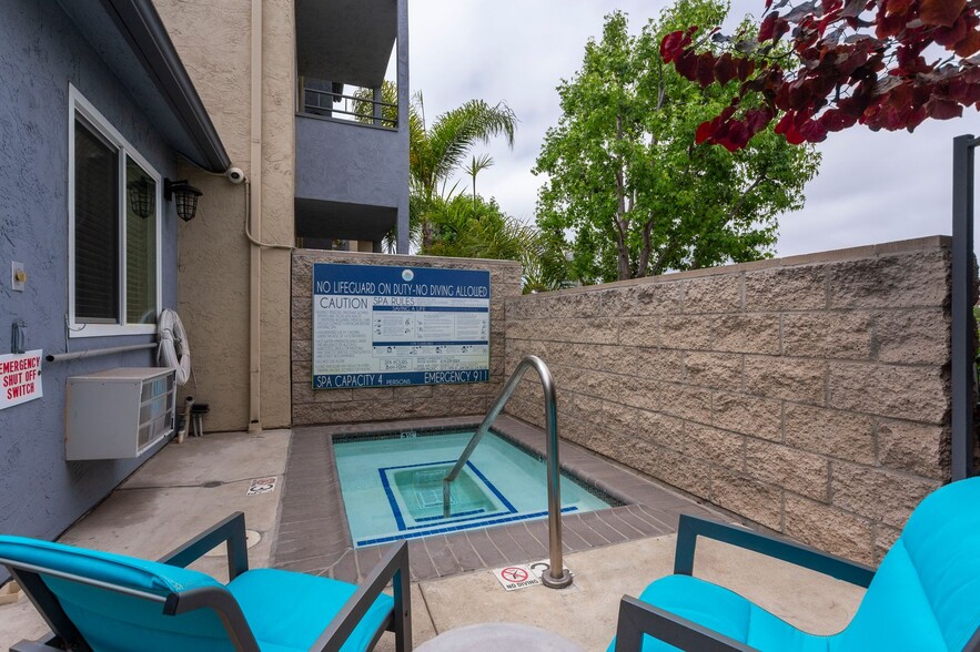 Interior Photo - Golden Pacific Apartments