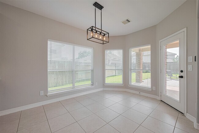 Building Photo - 25218 Auburn Bend Dr