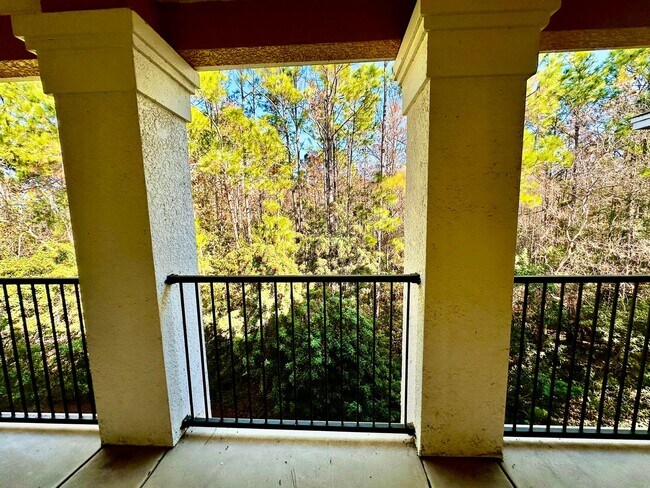 Building Photo - Mosaic 2533