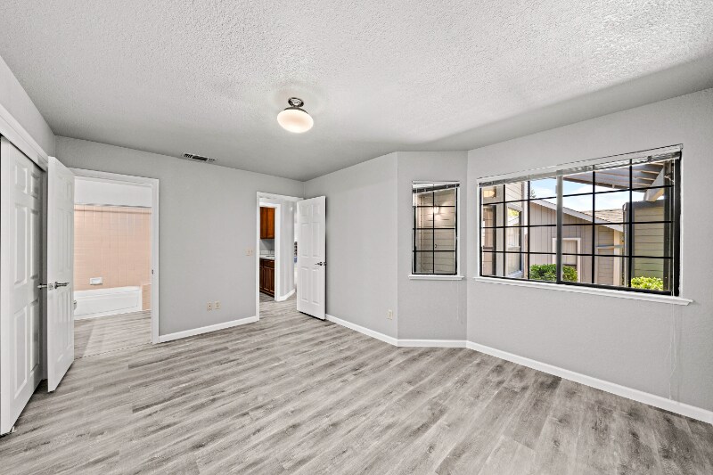 Building Photo - 7456 Santa Susana Way